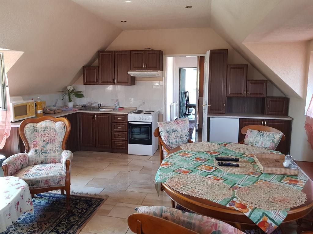 Villa Apartment Ruban Luaran gambar
