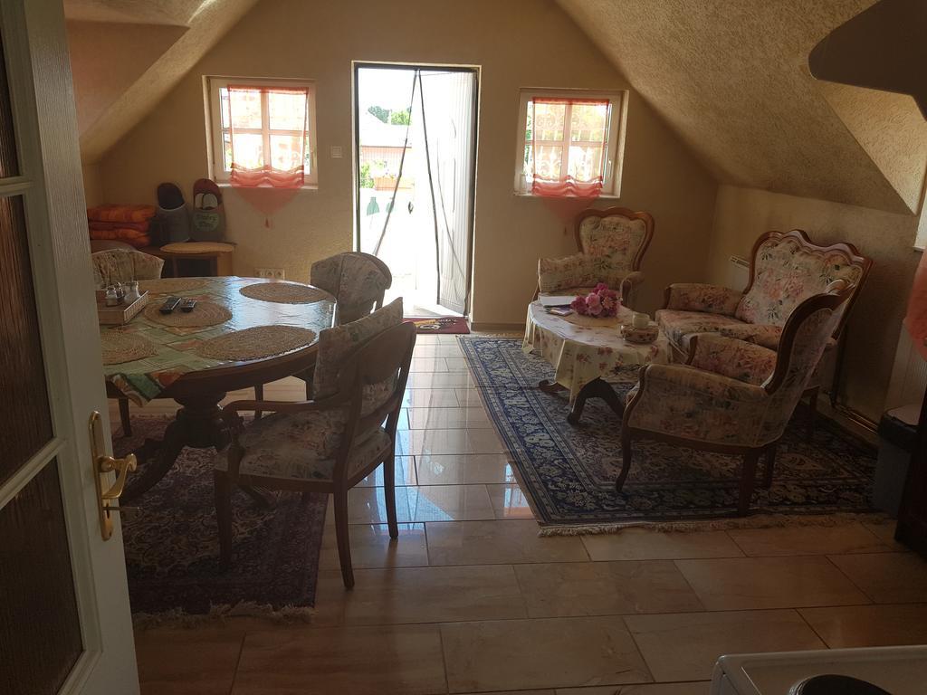 Villa Apartment Ruban Luaran gambar